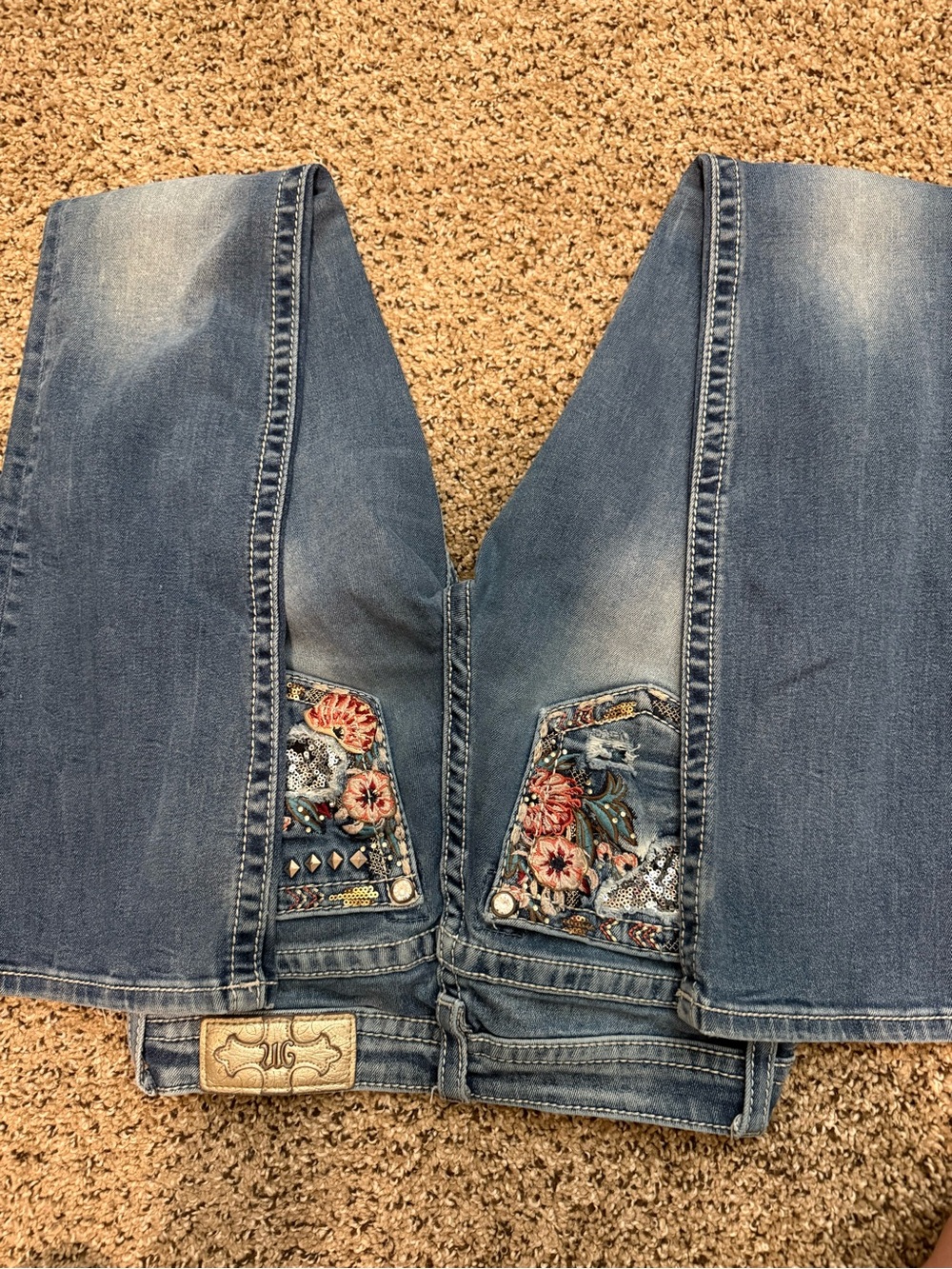 Women Miss Me Blue Bootcut Jeans with Floral Embroidery pockets size 26x34